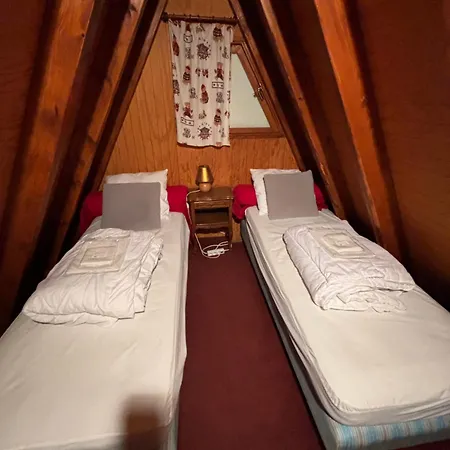 De Montagne Dağ evi *